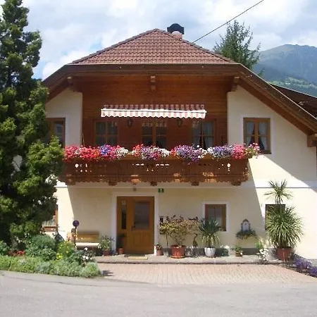 Apartment Fruehstueckspension Zippo Greifenburg